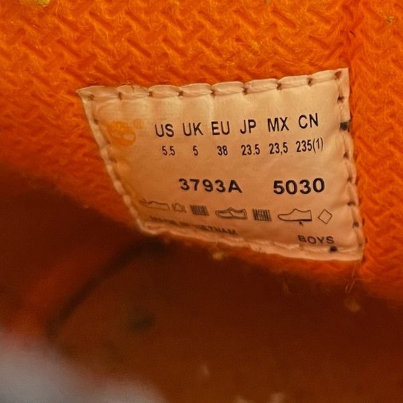 Navy Blue Timberland Boots - Picture 6 of 6